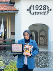 Mahasiswa S1 FKG UNAIR Raih Juara 1 Lomba Poster pada Ajang Nutrition Fair 7.0