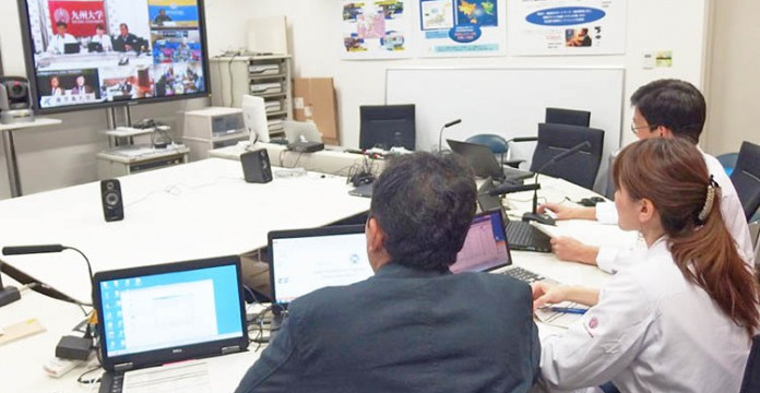 Praktek Akademik Berbasis Teleconference, Inovasi Pendidikan Dokter Gigi Era Modern